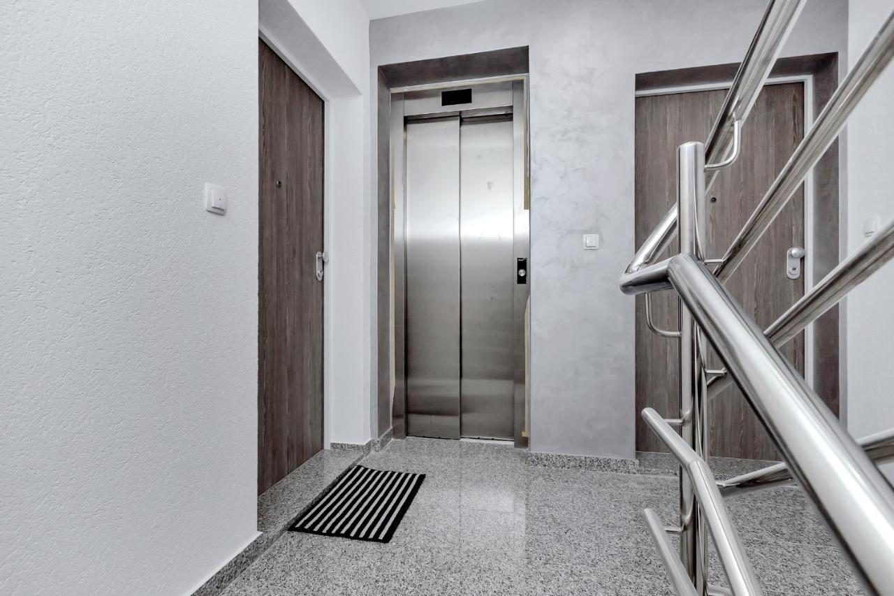 Luxury Apartment Macola Free Beach Parking Makarska Exterior photo