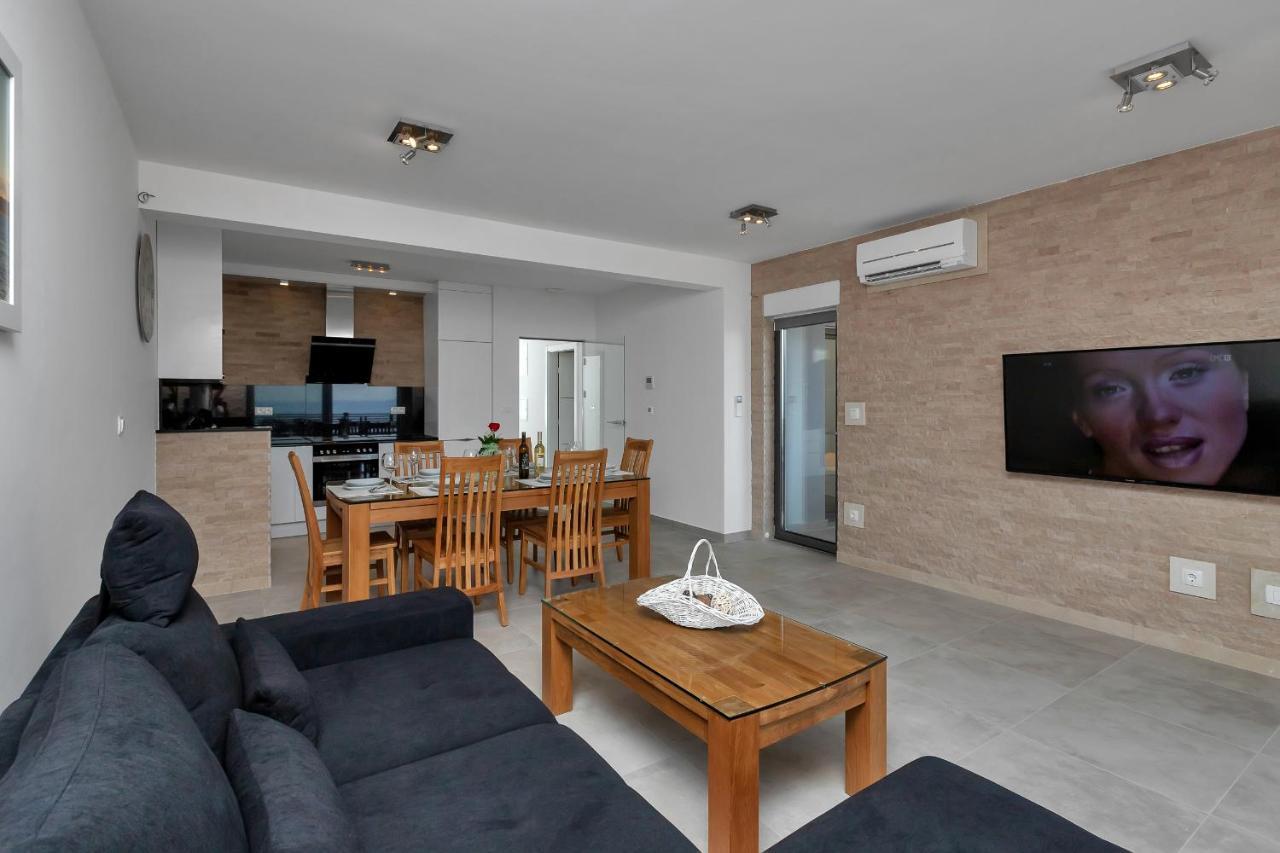 Luxury Apartment Macola Free Beach Parking Makarska Exterior photo