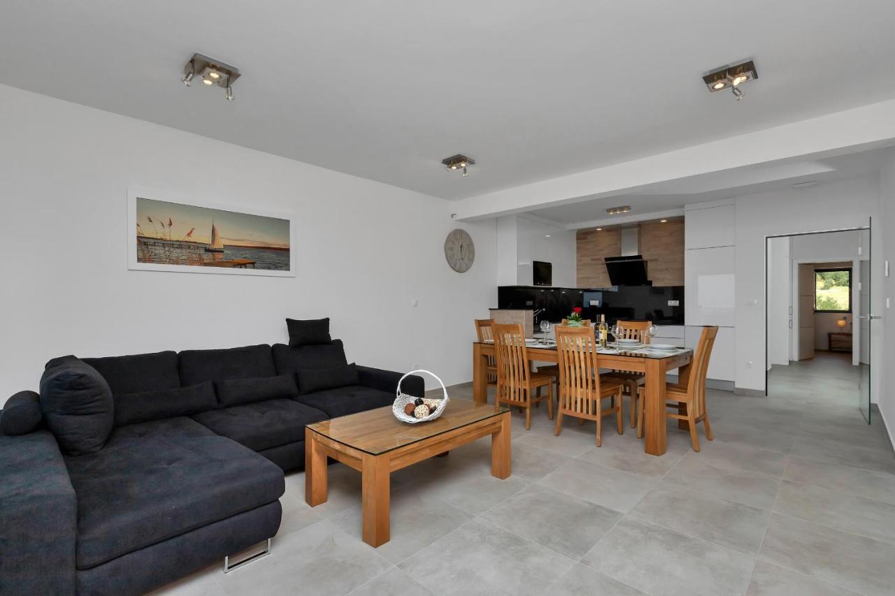 Luxury Apartment Macola Free Beach Parking Makarska Exterior photo