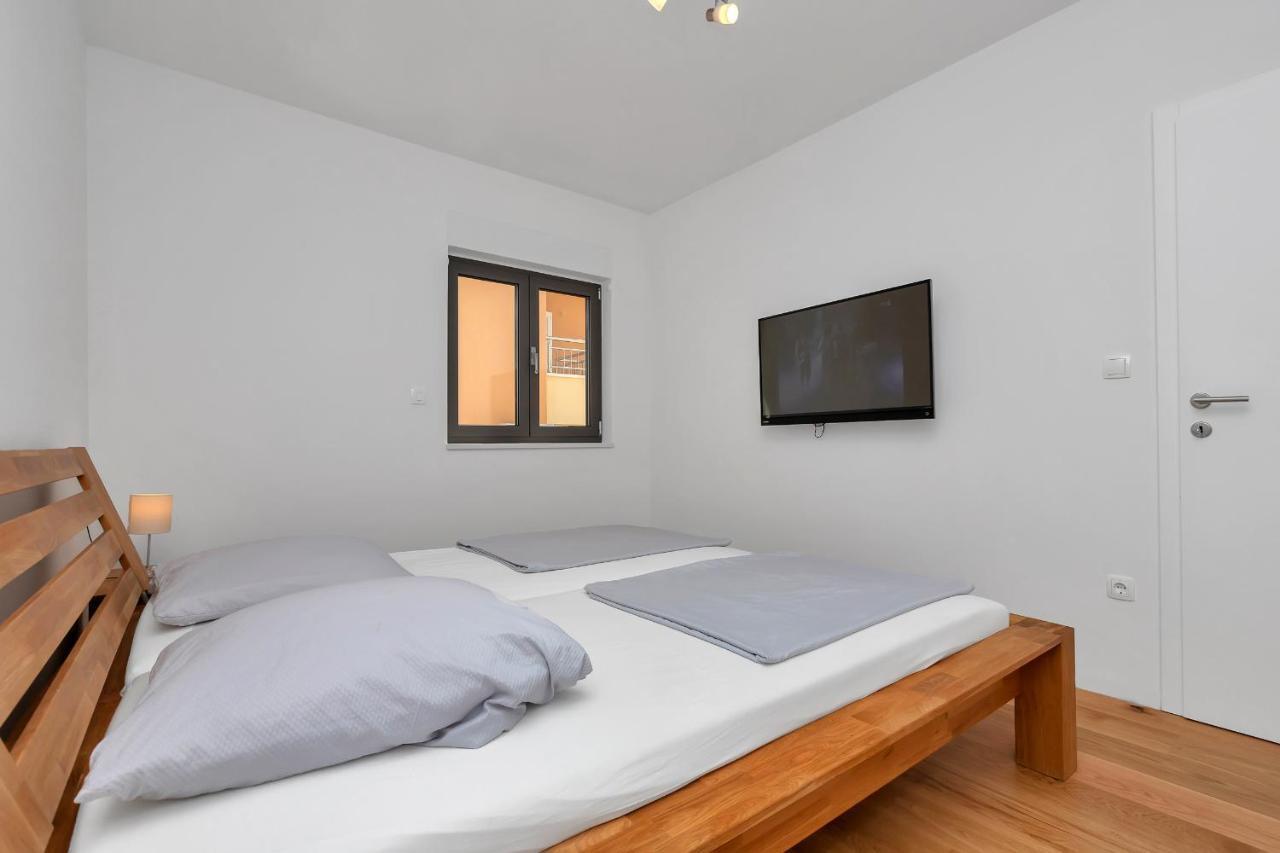 Luxury Apartment Macola Free Beach Parking Makarska Exterior photo