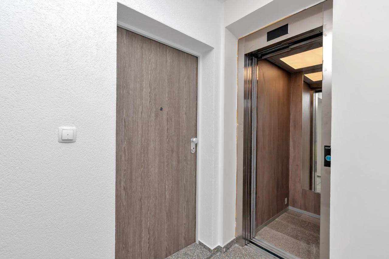 Luxury Apartment Macola Free Beach Parking Makarska Exterior photo